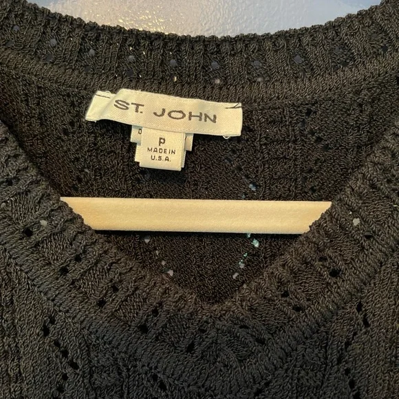 St.John knit Top Sz: P black - Picture 7 of 7